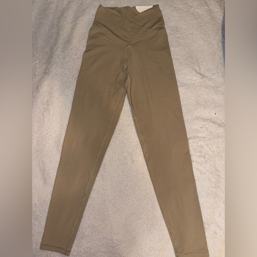 NWT Aerie offline crossover leggings in tan color
